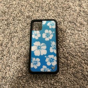 iPhone 11 Pro Max phone wildflower phone case.